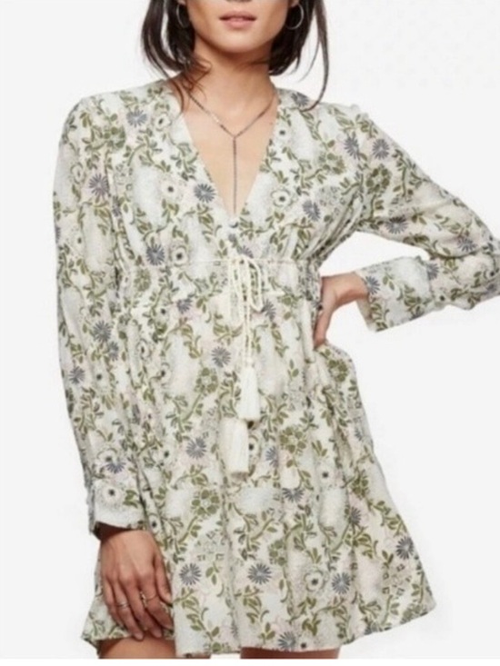Free People Dresses & Skirts - Free People Stealing Fire Floral Print Mini Dress in Cream and Green. Size Large